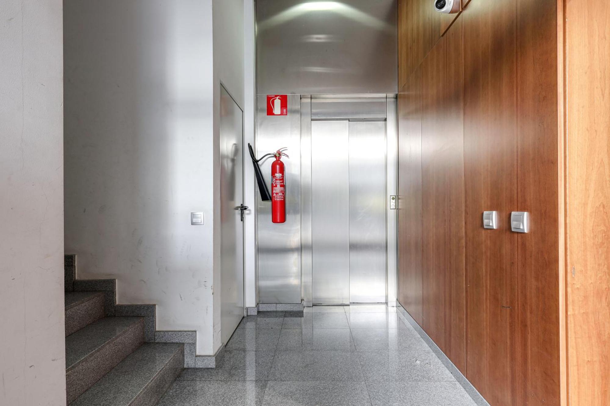 Urban Flats Vallirana Βαρκελώνη Εξωτερικό φωτογραφία